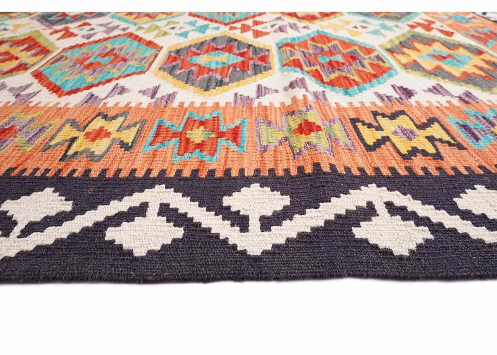 Hand-woven from 100% Wool Kilim Design 6 x 8 Outdoor Rug