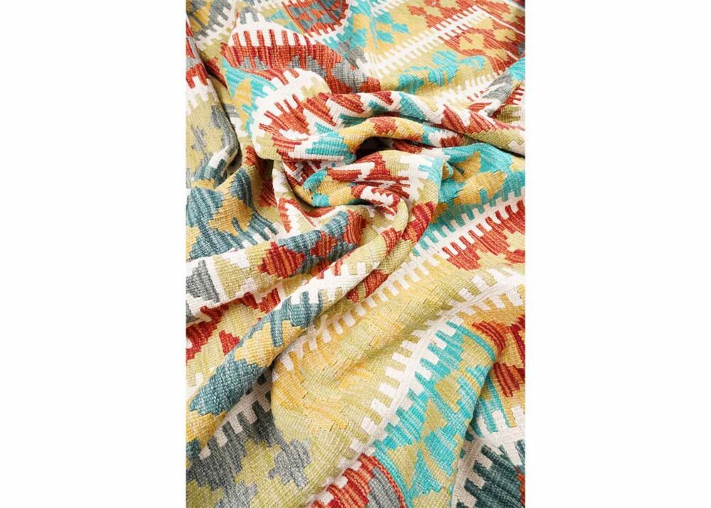 Durable 8 x 6 Outdoor Rug Kilim Design Handwoven with Wool