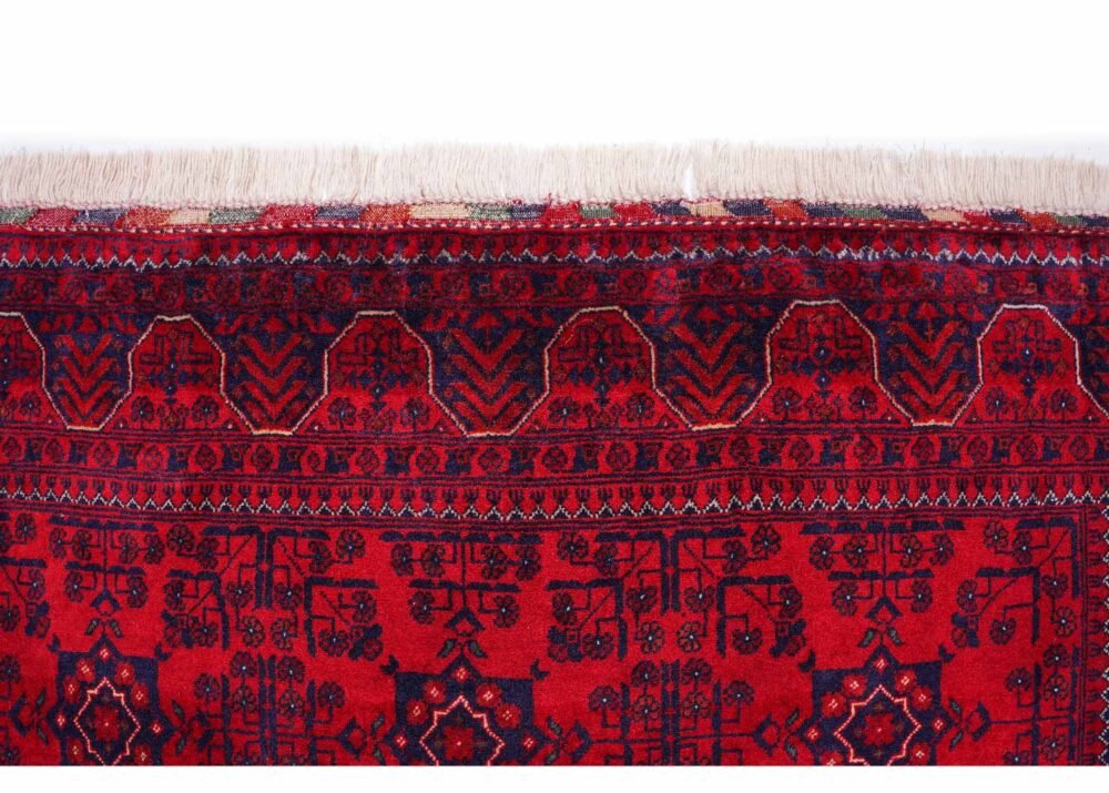 Exclusive Bilicik Tradiitional Red and Black Rug 5.5x4 ft Hand-knotted