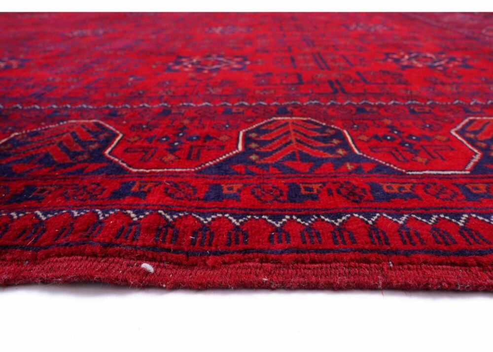 Exclusive Bilicik Tradiitional Red and Black Rug 5.5x4 ft Hand-knotted