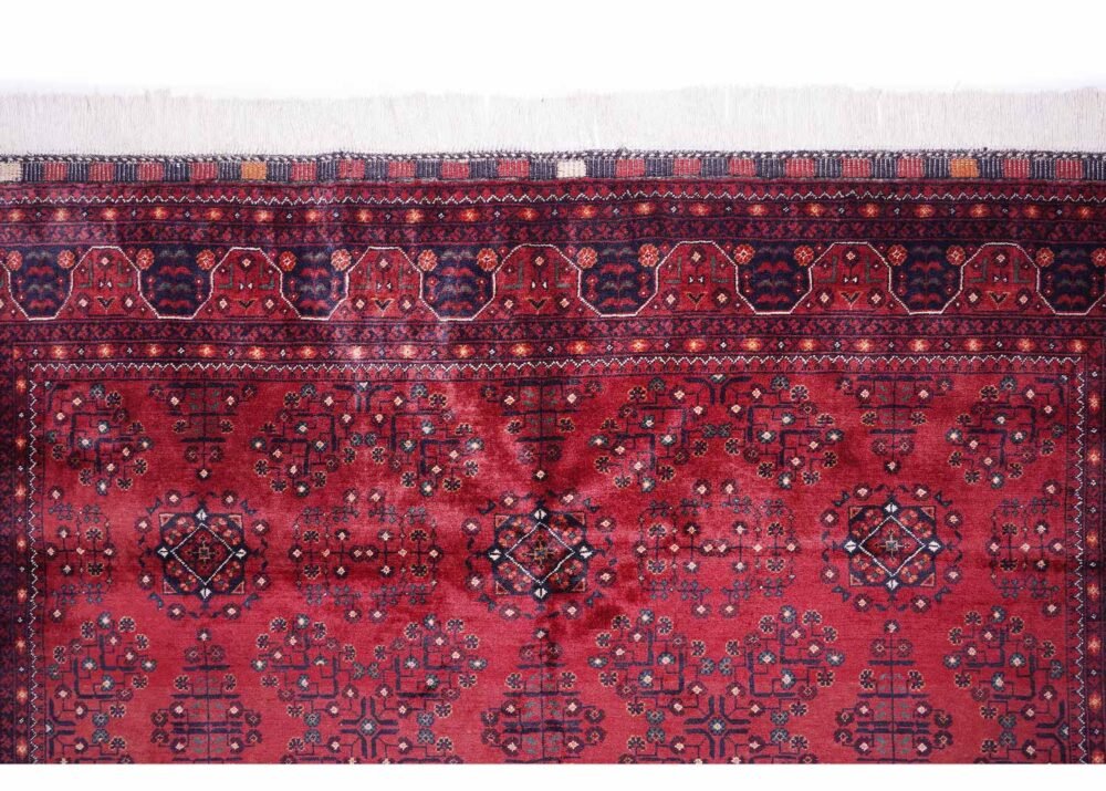 Genuine Bilicik Traditional Red-Black 6 x 8 Rug - Handknotted