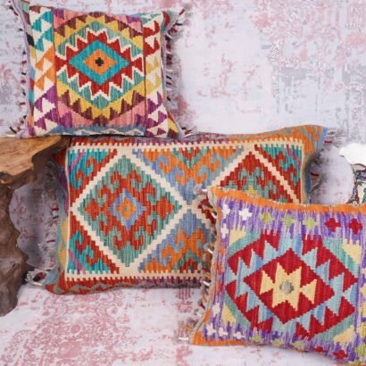 Handwoven Wool Cushion Pillow Set - Kilim Style Geometric Pattern - Rugs 1