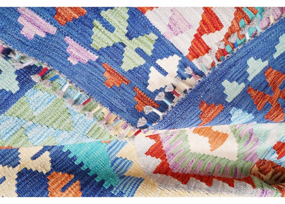 Kilim Rug Geometric Pattern Handwoven Wool Carpet 8x6 ft