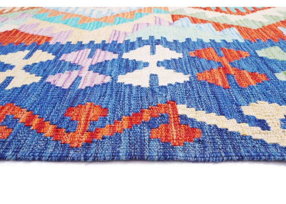 Kilim Rug Geometric Pattern Handwoven Wool Carpet 8x6 ft