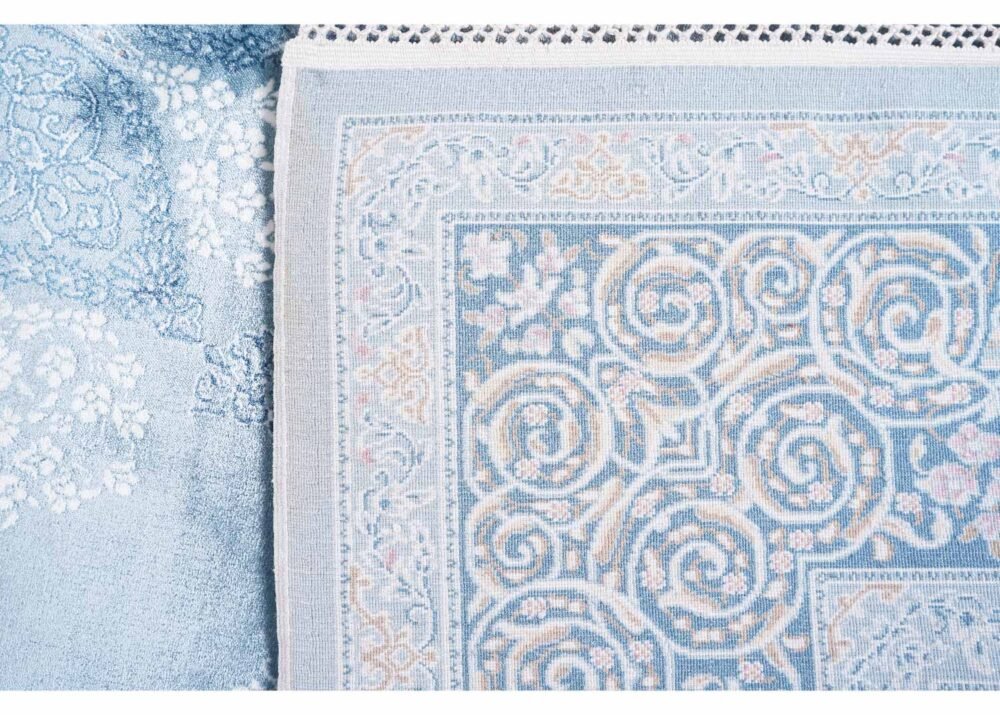 Medallion Blue and White Area Rug Machine made with Silk 6x4 ft