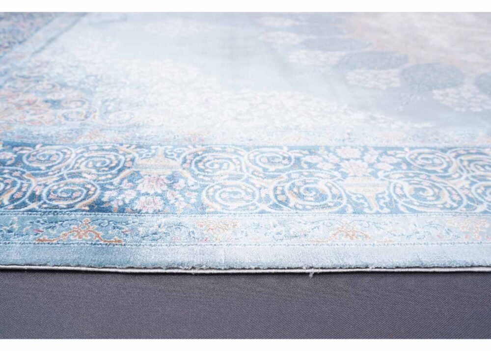 Medallion Blue and White Area Rug Machine made with Silk 6x4 ft