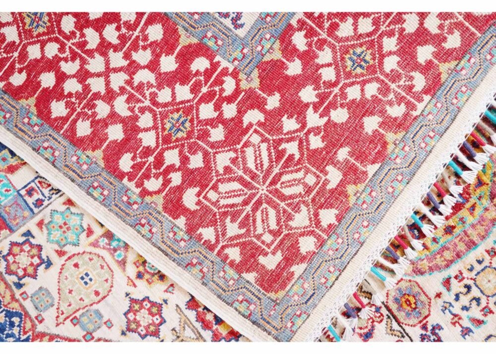 Premium Traditional Memluk Beige Rug with Red Border 5.5x7 ft
