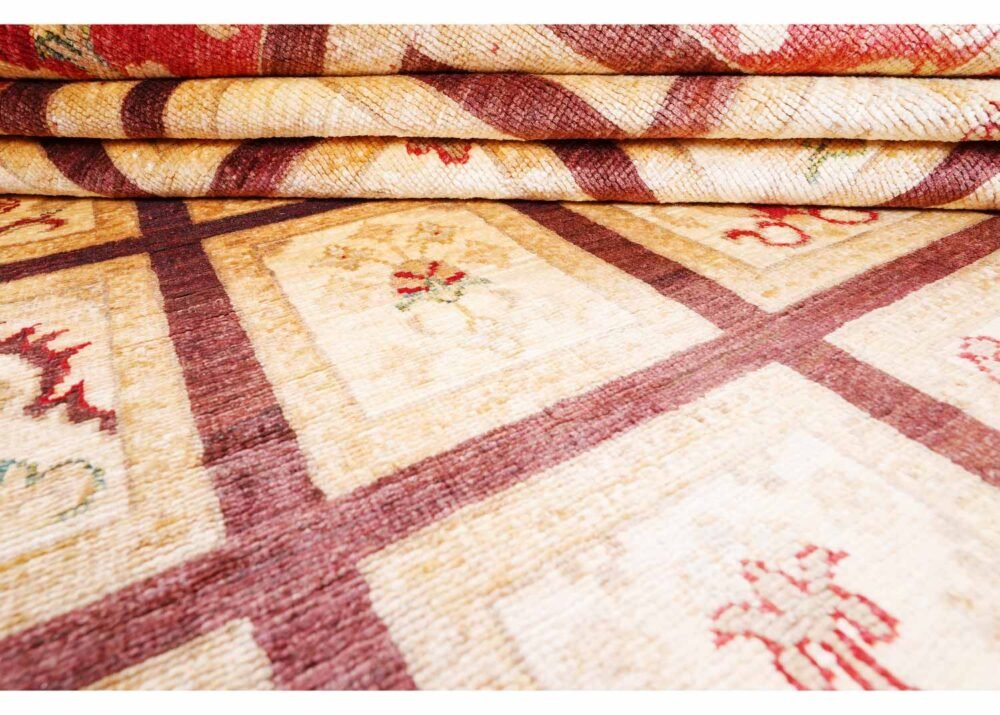Traditional Beige Checkered Rug 7.6x5.5 ft Hand-Knotted 1001 Bilicik