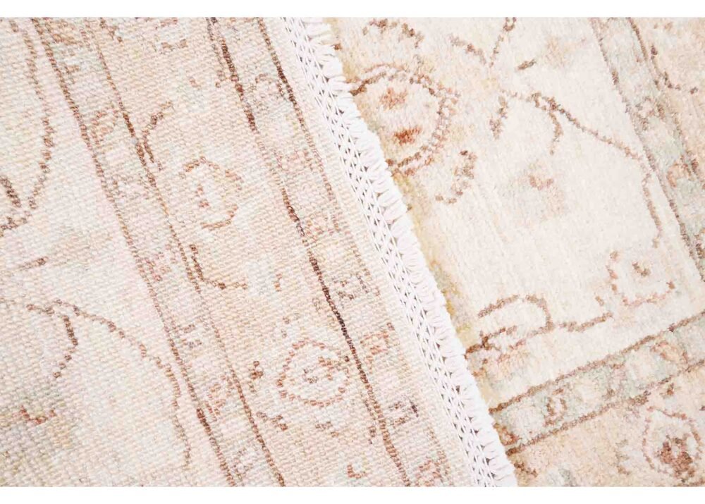 Traditional Small Beige Rug Handknotted Floral Usak 2.7x2 ft