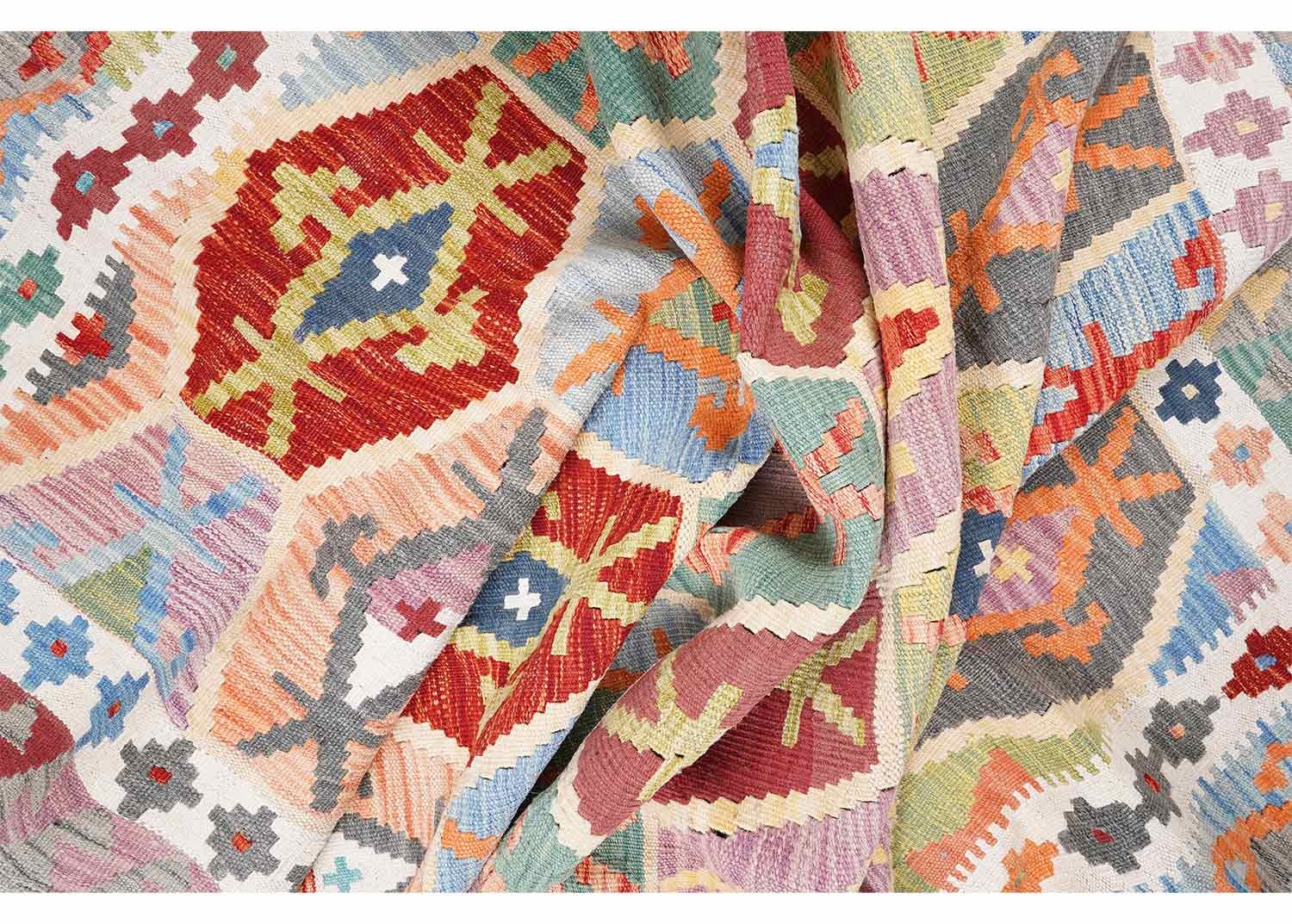 Unique Colorful Wool Rugs Handwoven Kilim 6x5 ft Area Type