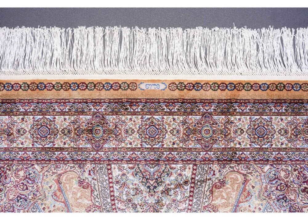 Machine Made Silk Rug 3.9x5.9 ft Oriental Medallion - Rugs 1
