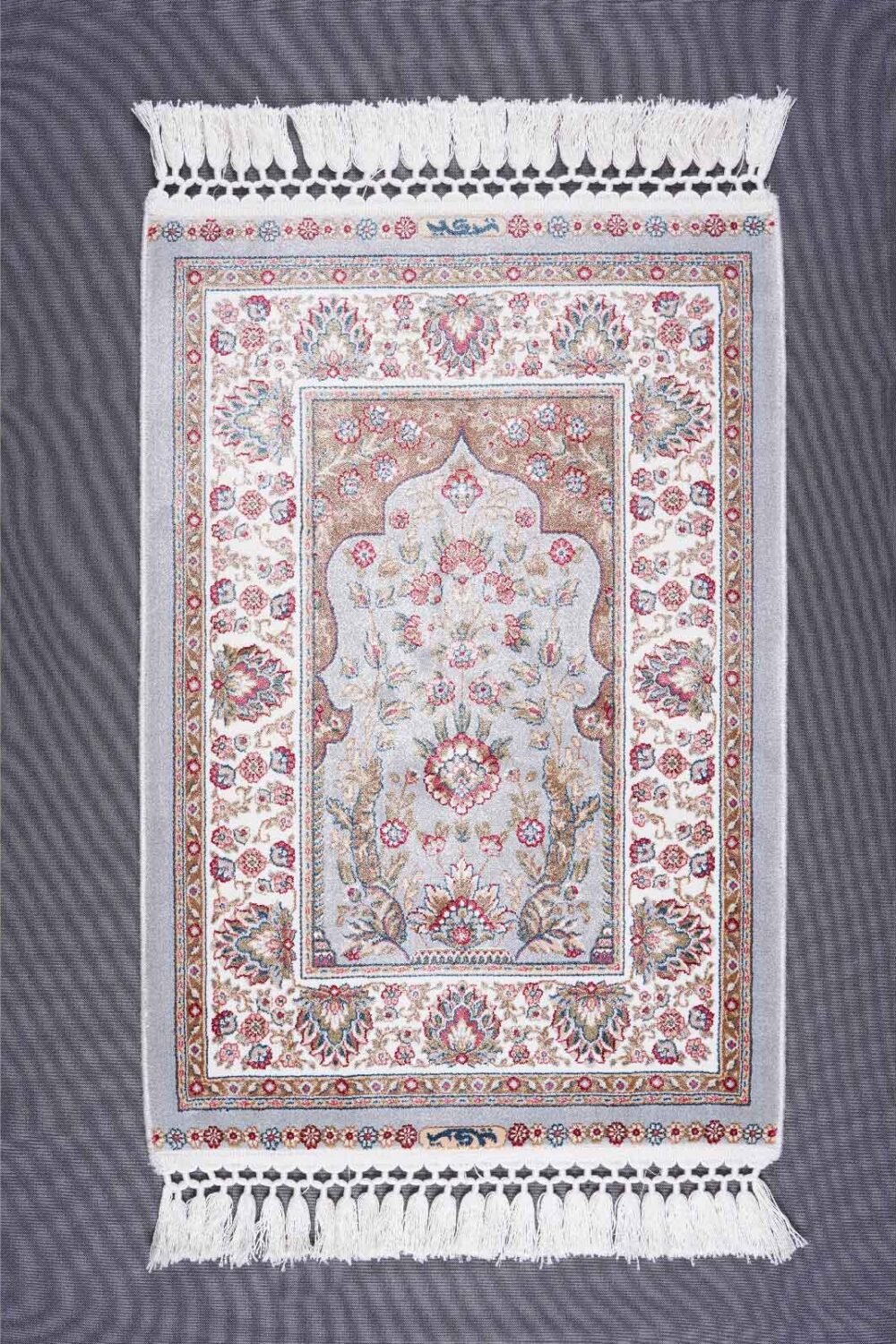 Sajada Light Gray Area Rug 1.6x2.2 ft Bamboo Silk - Rugs 1