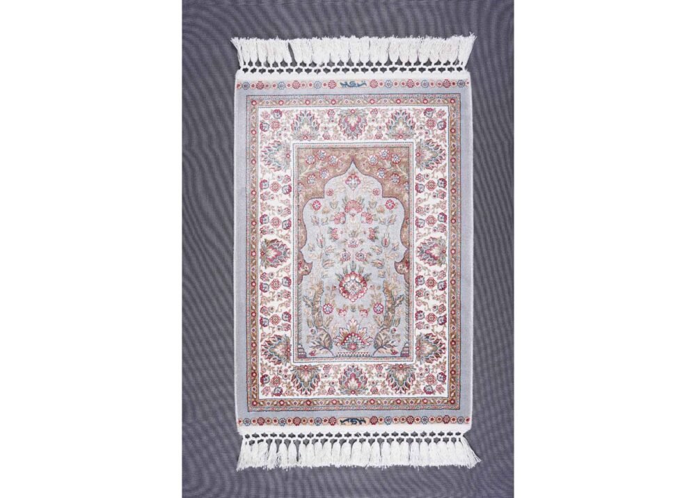 Sajada Light Gray Area Rug 1.6x2.2 ft Bamboo Silk - Rugs 1