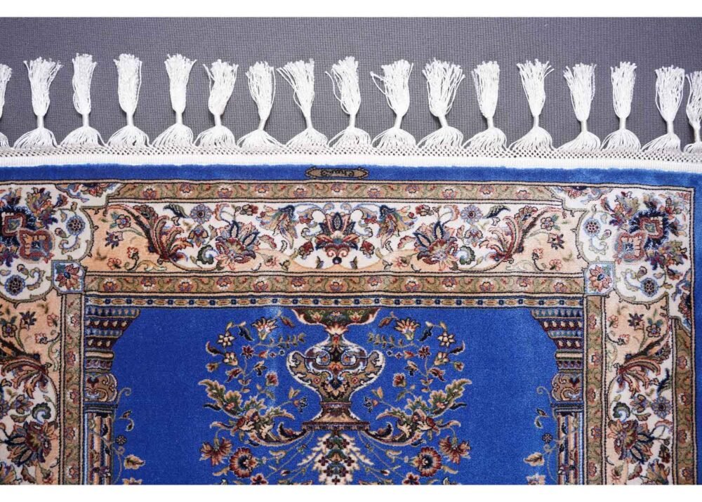 Sajada Turkish Prayer Rug for Sale 3.9x2.6 ft Bamboo Silk - Rugs 1