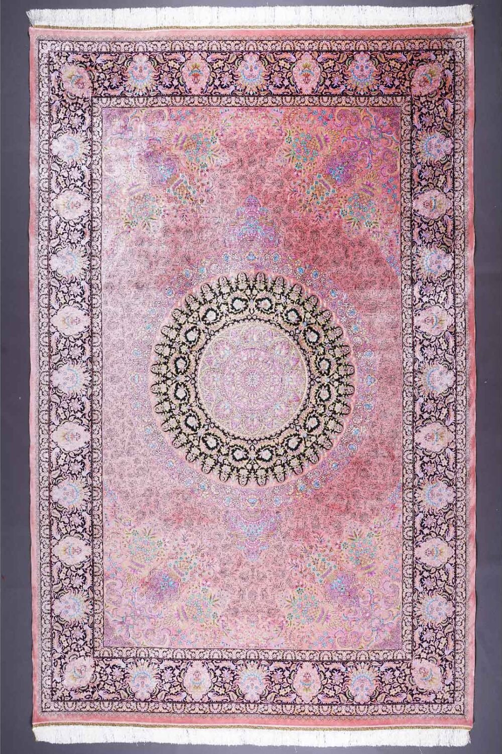Oriental Pink Medallion Rug 6.5x9.8 ft Bamboo Silk - Rugs 1