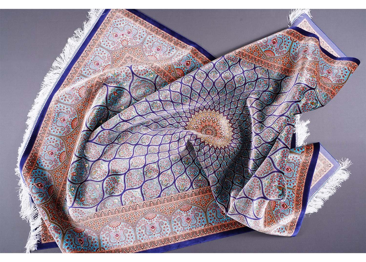 Best Rugs for Bedroom Blue Silk Medallion 4.9x7.3 ft - Rugs 1