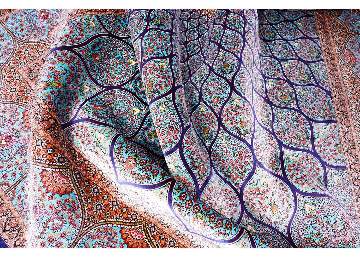 Best Rugs for Bedroom Blue Silk Medallion 4.9x7.3 ft - Rugs 1