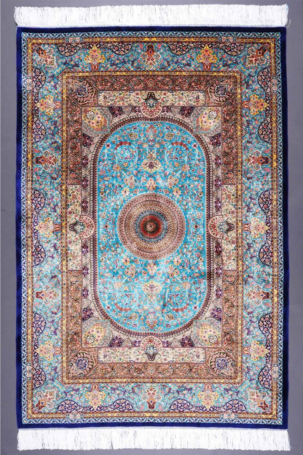Blue Oriental Area Rug Silk Medallion 3.9x5.9 ft - Rugs 1