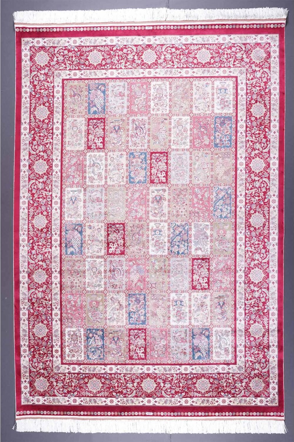 Checkerd Red and Beige Rugs 5.2x 7.5 ft Silk Medallion - Rugs 1