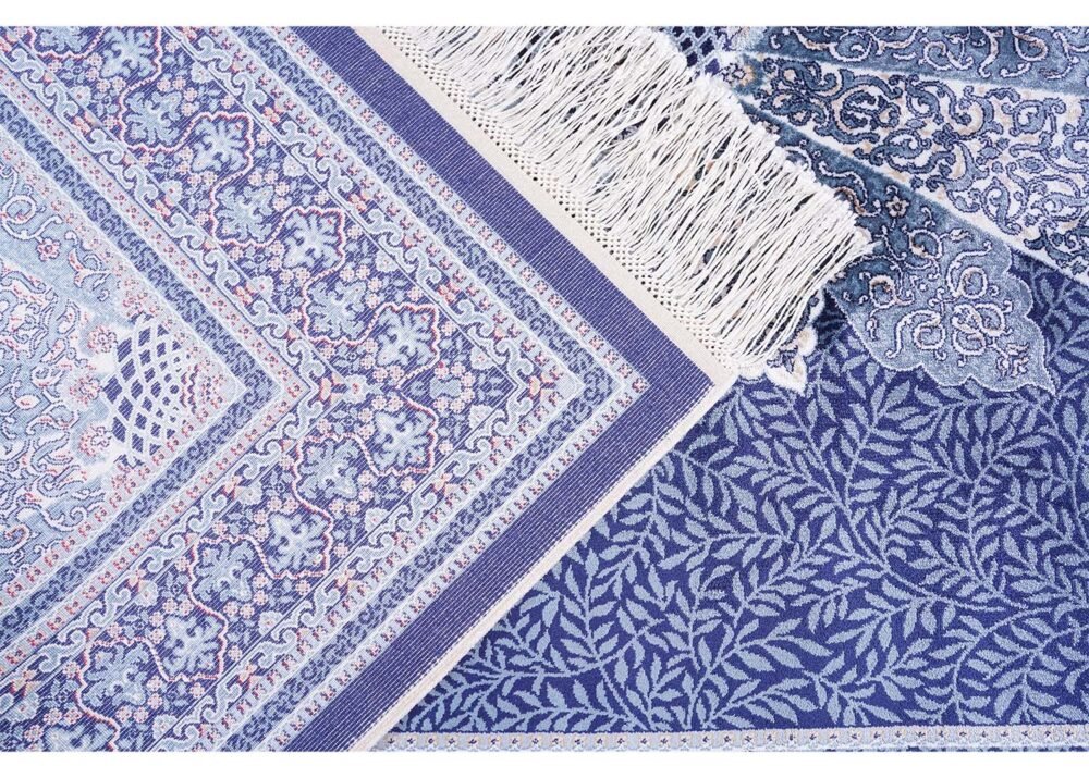 Diomand Medallion Blue and White Area Rug 3.9x5.9 ft Silk - Rugs 1