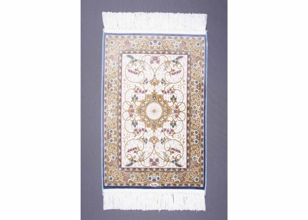 Green and Beige Rug Bamboo-Silk Medallion 1.2x1.8 ft - Rugs 1