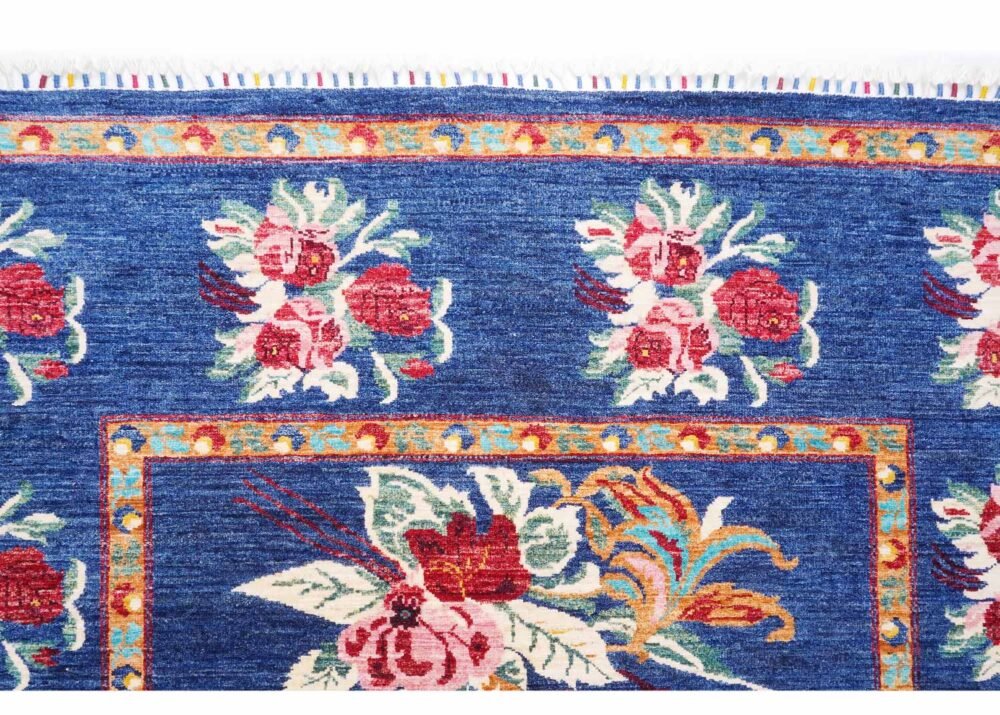 High-end Horgan Blue Area Rug - Traditional Floral Pattern 8.2x5.7 ft