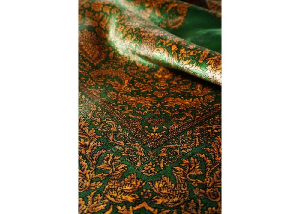 Medallion Green Silk Rug with Gold Accent 9.8x6.3 ft Bamboo Silk - Rugs 1