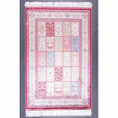 Medallion Silk Red Beige Check Rug 3.9x5.9 ft - Rugs 1
