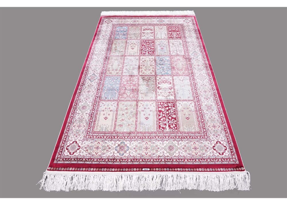 Medallion Silk Red Beige Check Rug 3.9x5.9 ft - Rugs 1