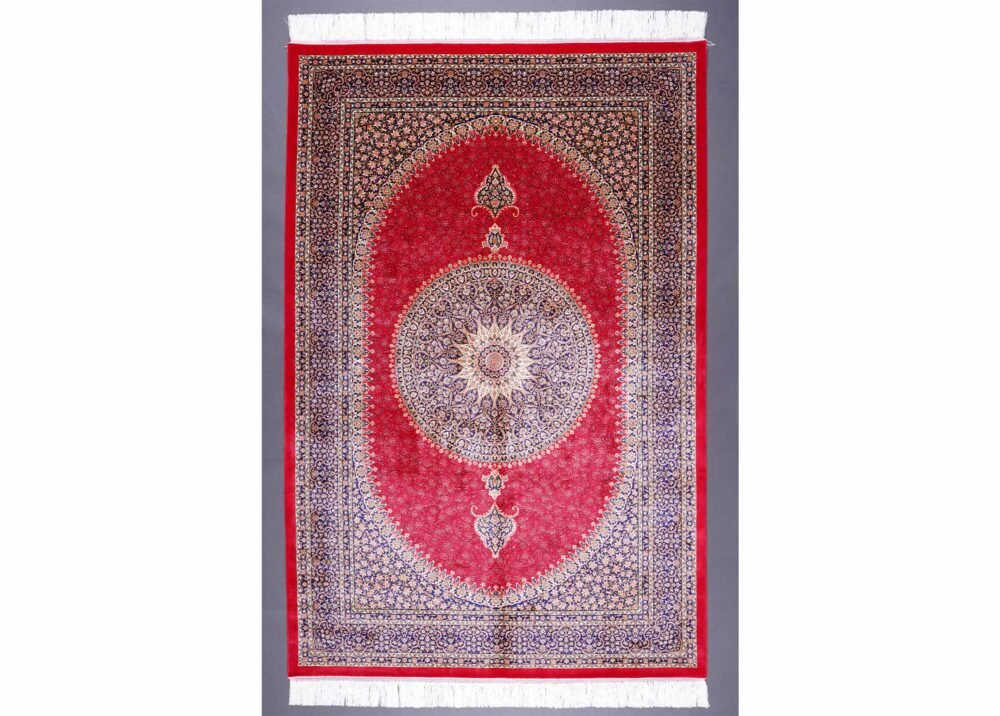 Red Turkish Rug Oriental Silk Medallion 3.9x5.9 ft - Rugs 1