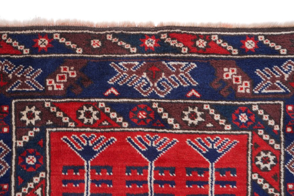 red blue area rug