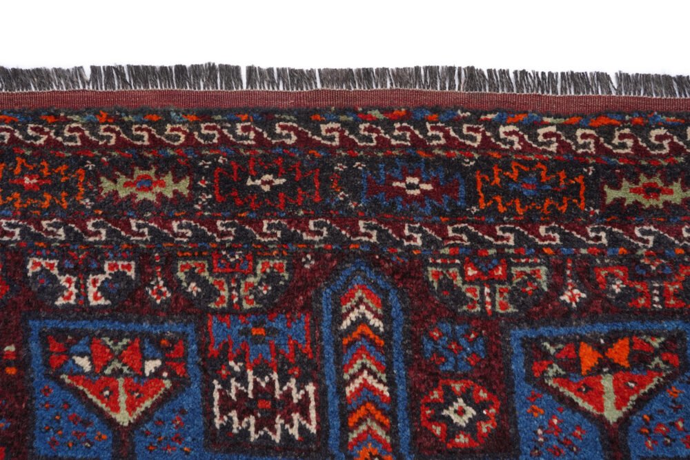 Shiraz Oriental Rug