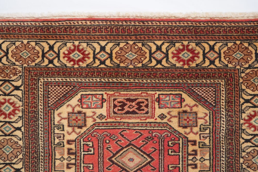 neutral rug for modern homes