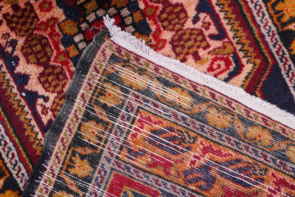 simple rug for living spaces