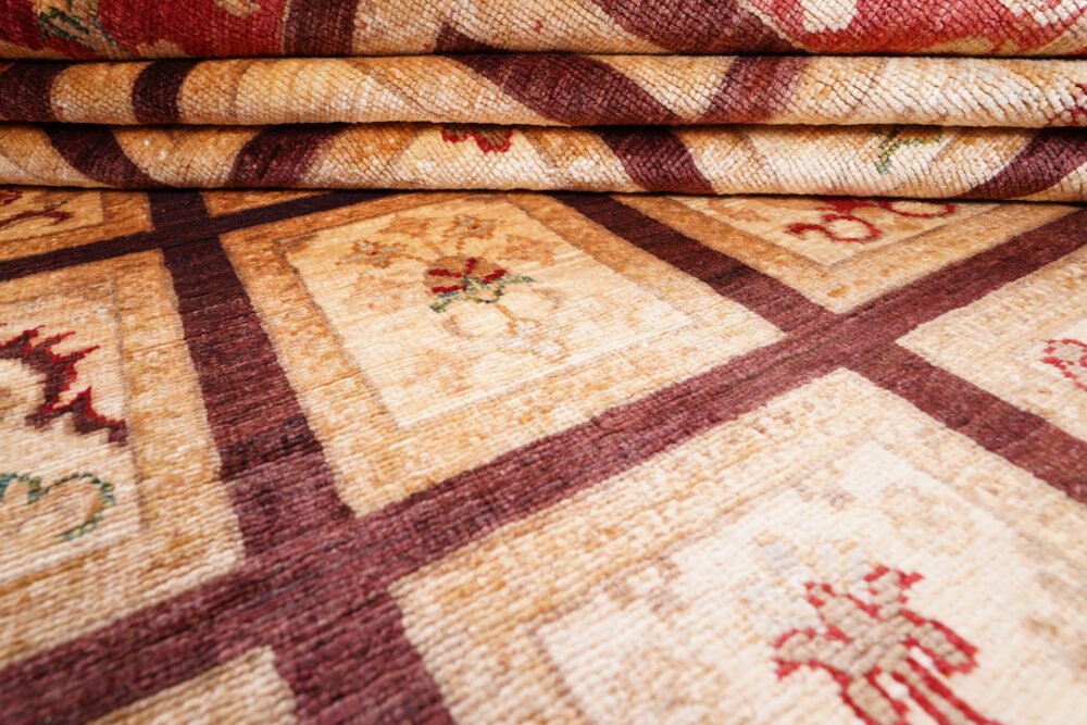 Neutral-toned rug for everyday use