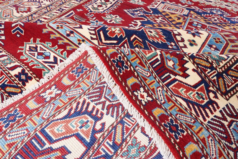 Oriental Sirvan Rug