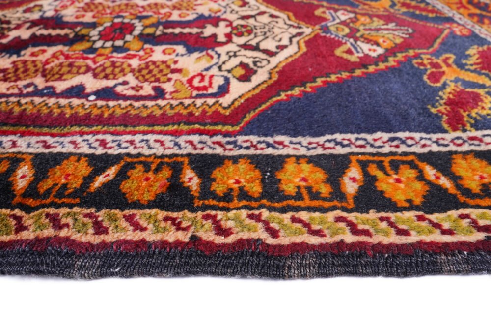simple rug for living spaces