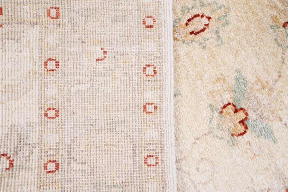 simple rug for living spaces