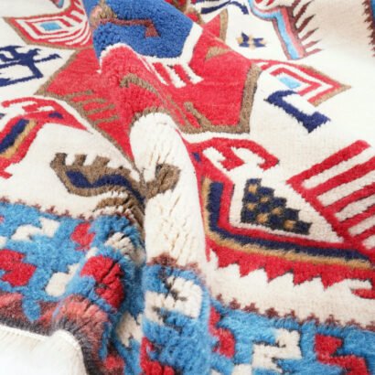 Versatile home rug