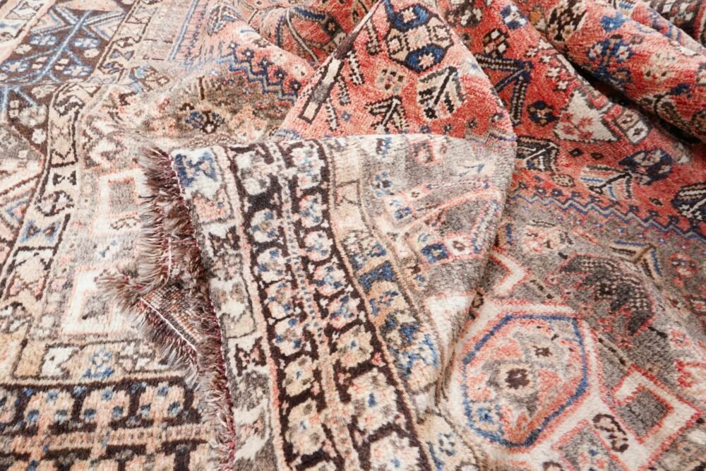 Shiraz Oriental Rug