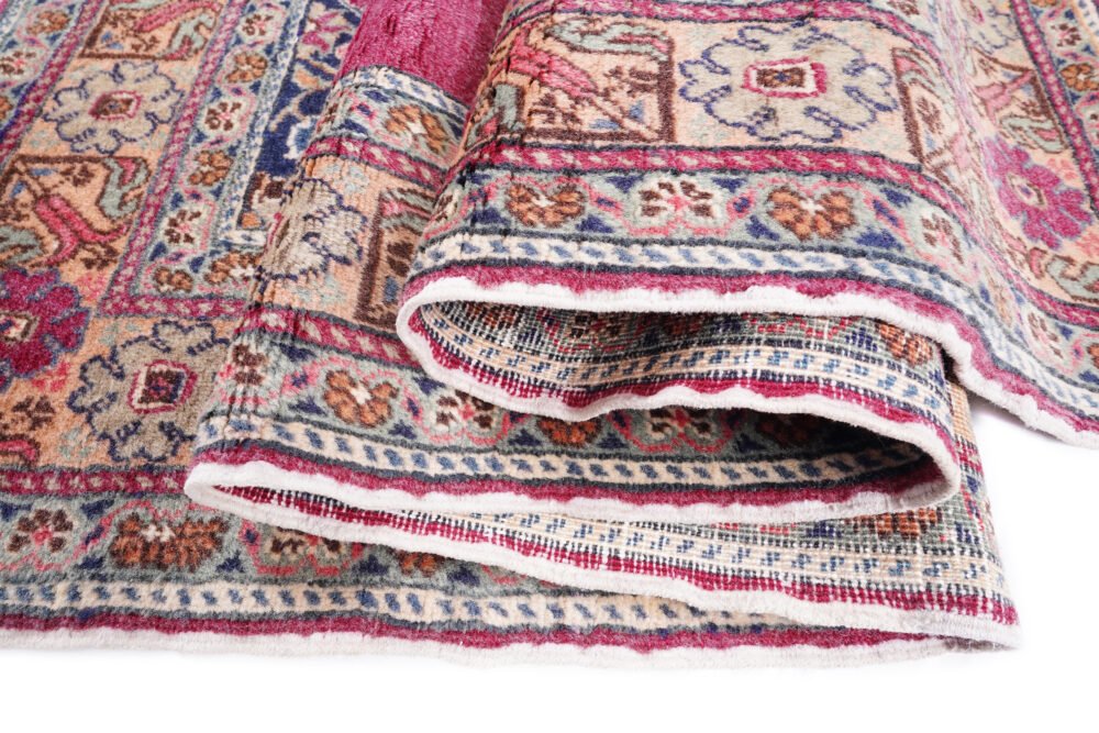 simple rug for living spaces