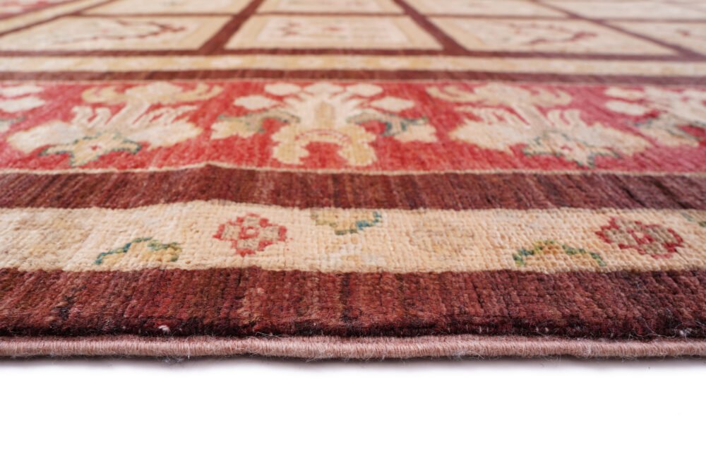 Neutral-toned rug for everyday use