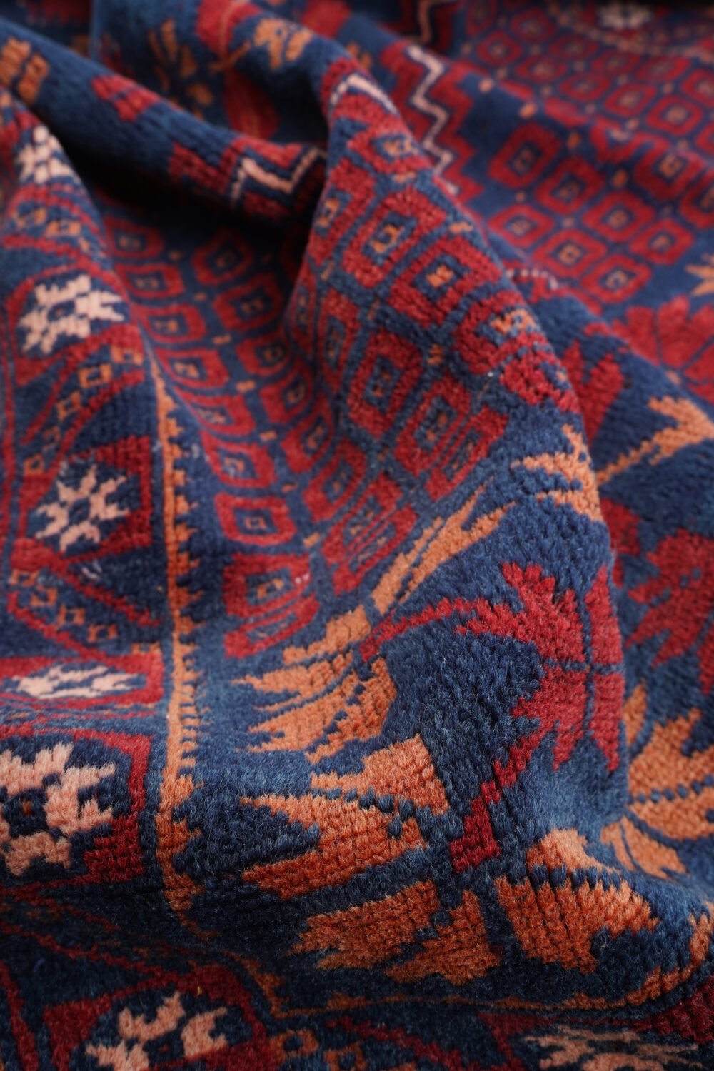 All-season indoor rug