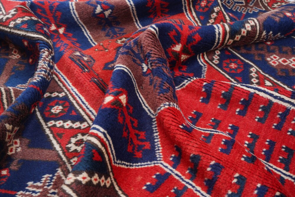 red blue area rug