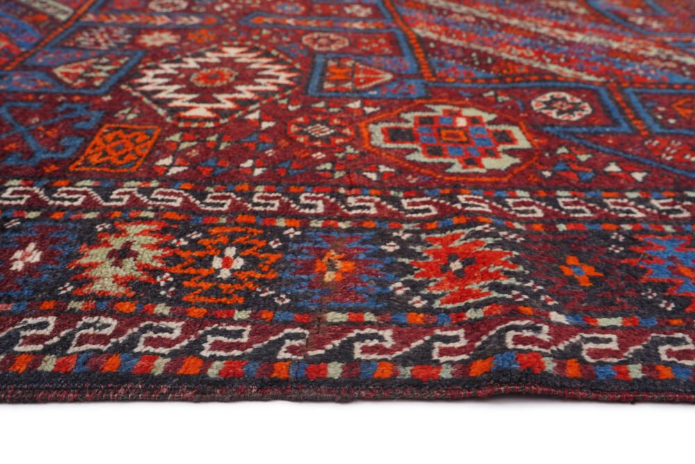 Shiraz Oriental Rug