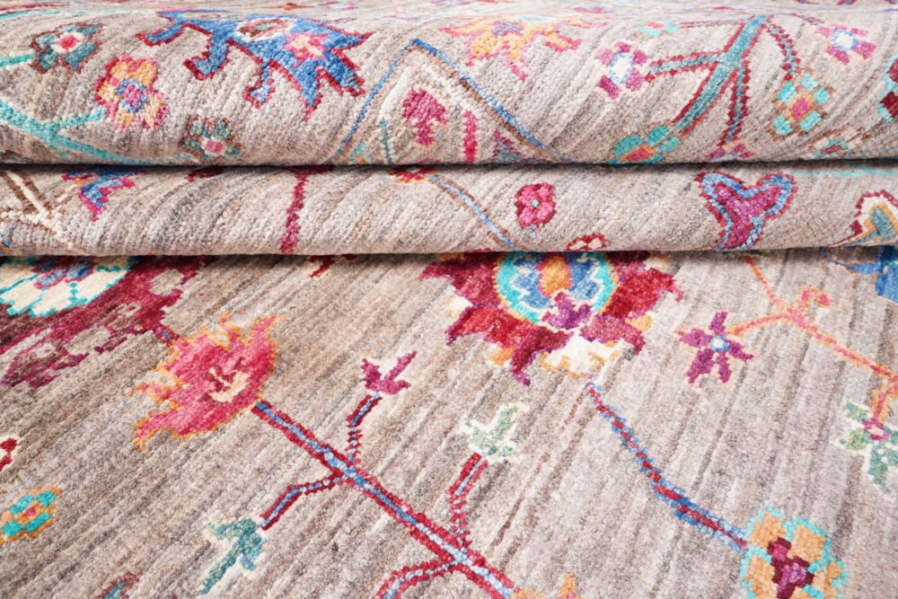 Patterned floor rug