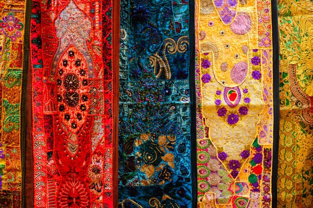 traditional patterns rugs