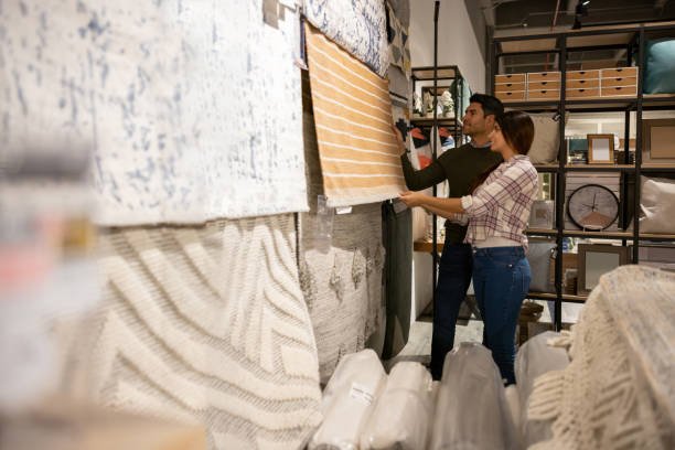 geometric rug pattern in modern living room